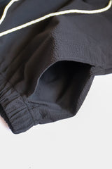 ELIO / BLACK