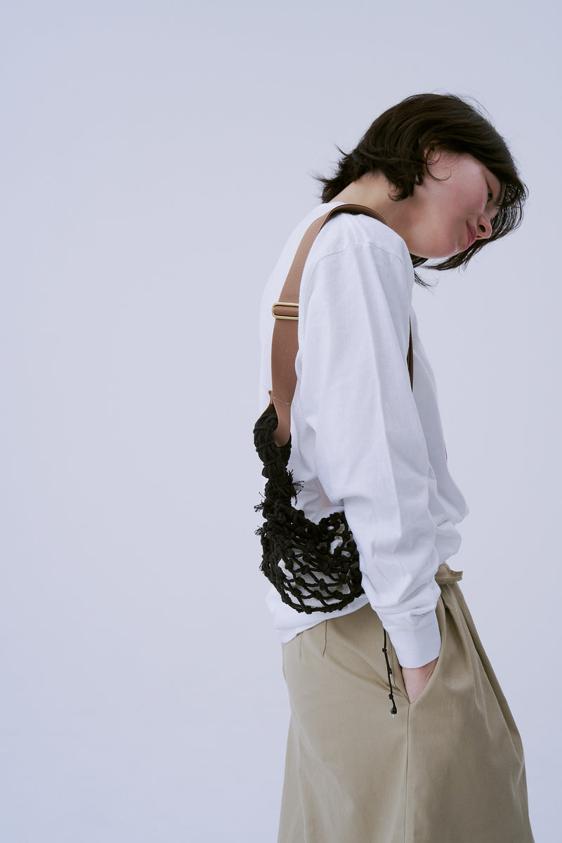 OEUF / BLACK