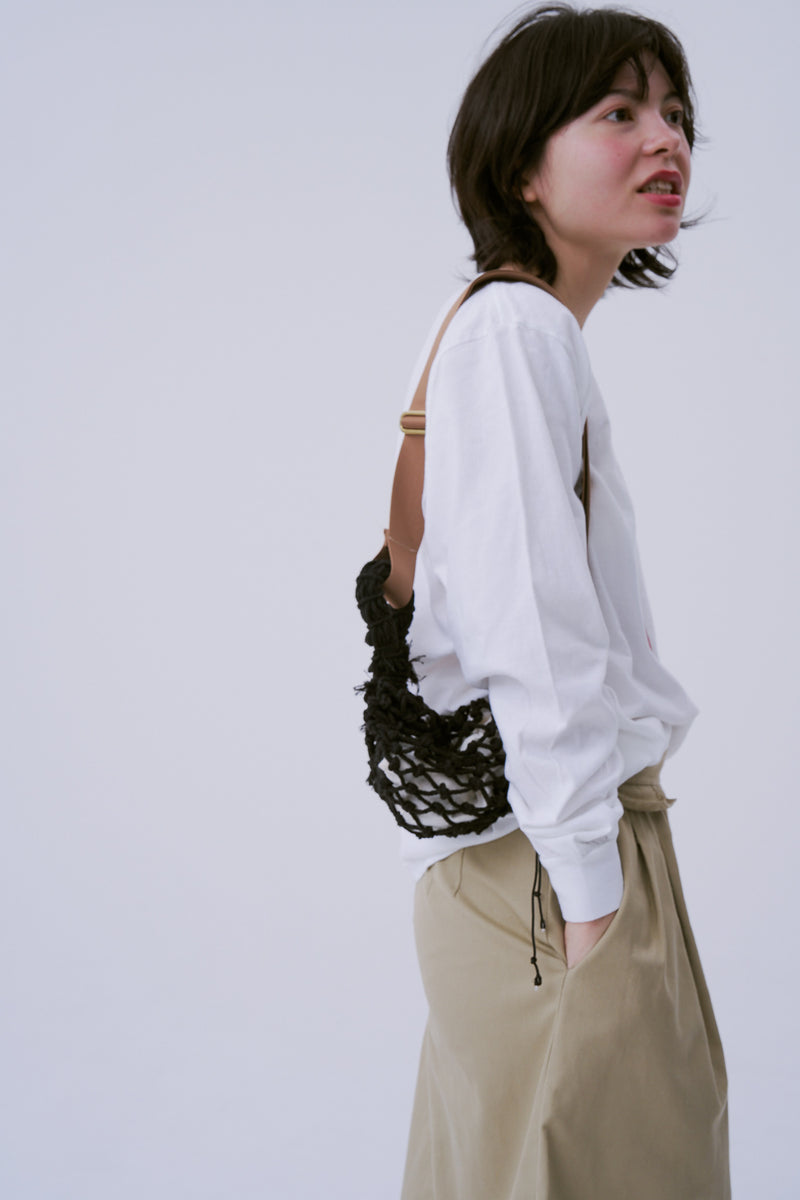 OEUF / BLACK