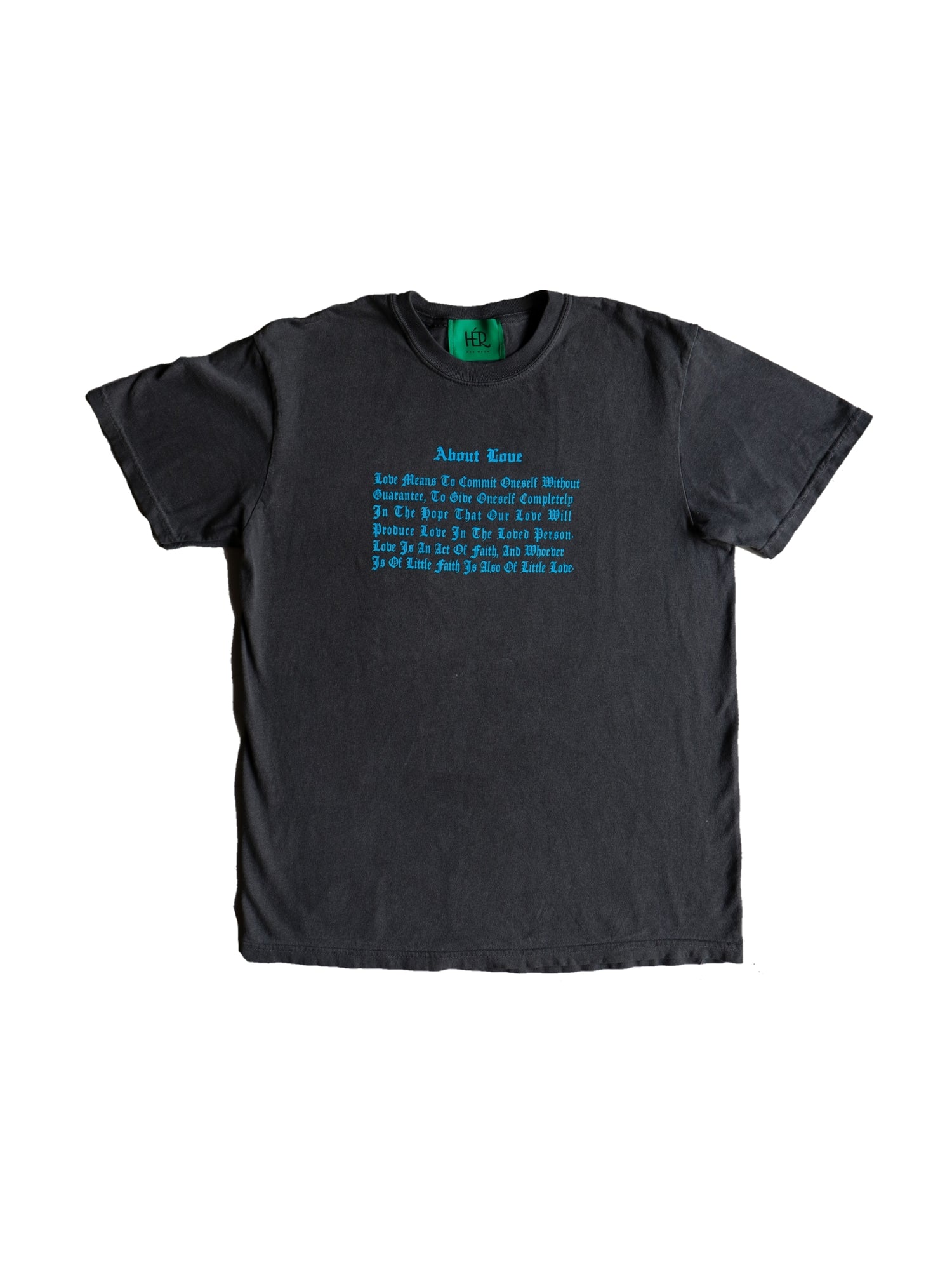 About love tee / Belief charcoal