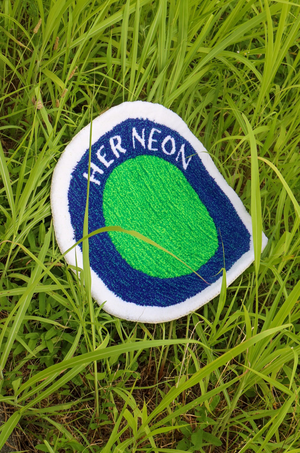 HER NEON