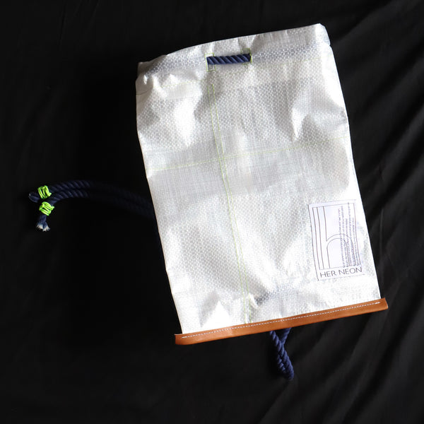 BAG – HER NEON