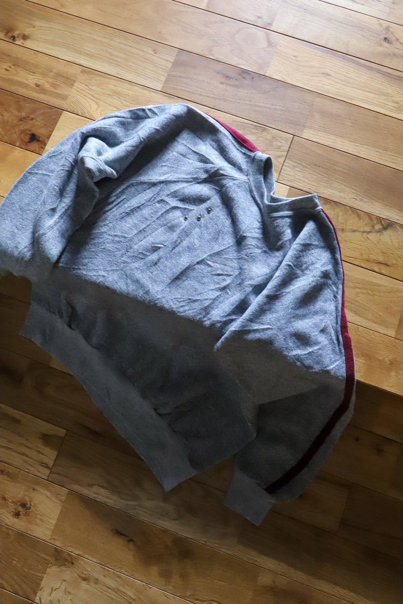 Customized studs sweat / O