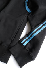 DEEP SKIPPER SWEAT / BLACK × BLUE