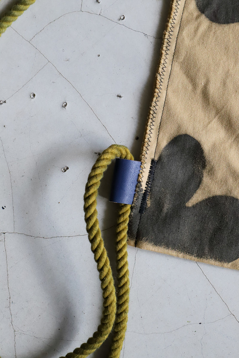 Custom ”Bloom canvas knapsack” / Mediam (beige)