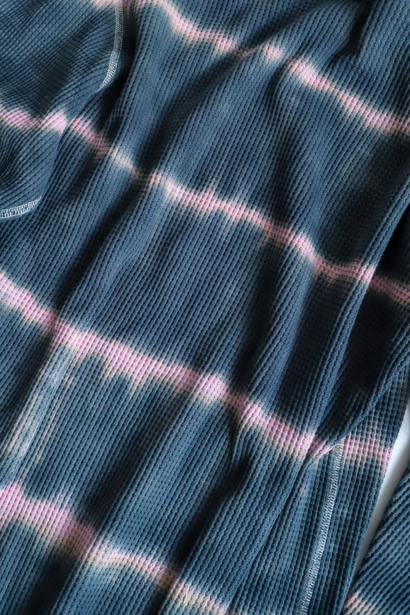 Tie-dye waffle pullover / Charcoal pink