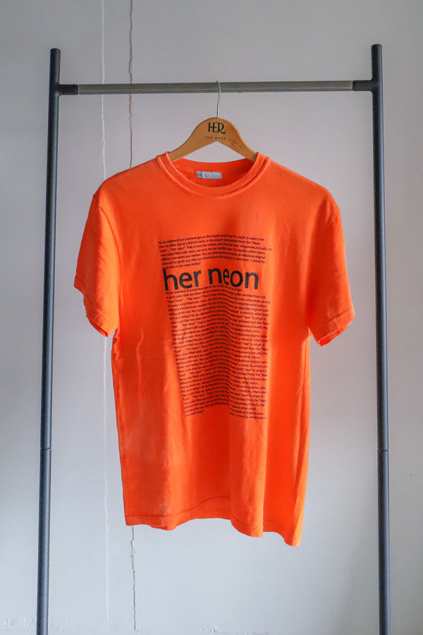 T-SHIRT – HER NEON