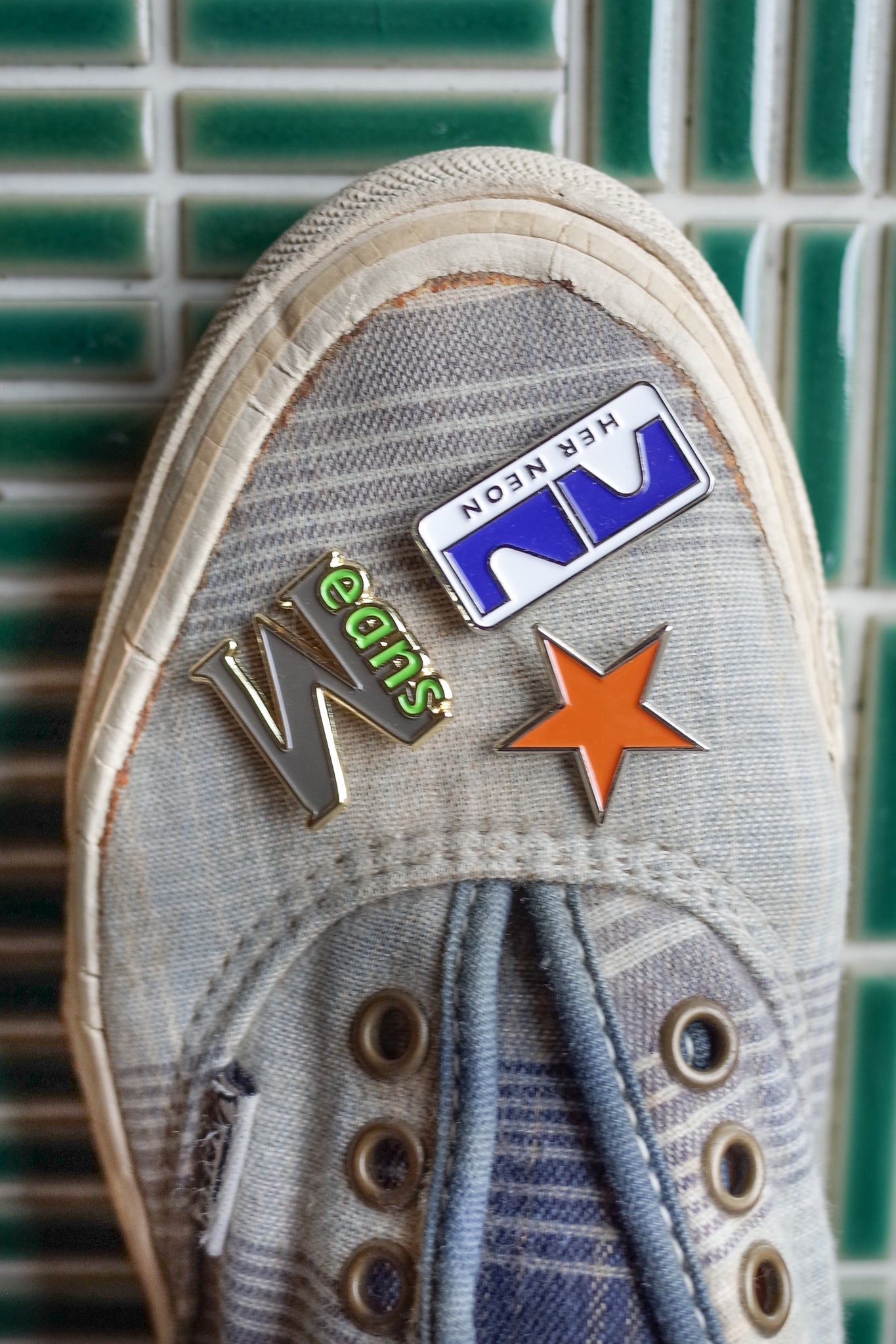 Original  pins vol.2  / 3pieces